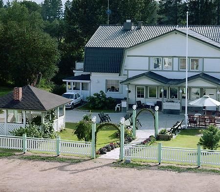ホテル Maalaiskartano Pihkala Kestilä エクステリア 写真